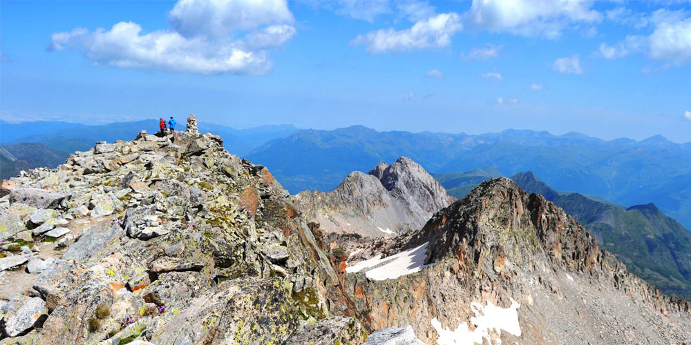 Ascend to the top of the Val d'Aran - Visitvaldaran.com - Valle de Arán ...